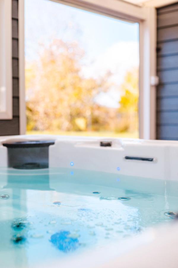 Grande Maison Avec Piscine Et Jacuzzi A La Campagne Desvres ภายนอก รูปภาพ